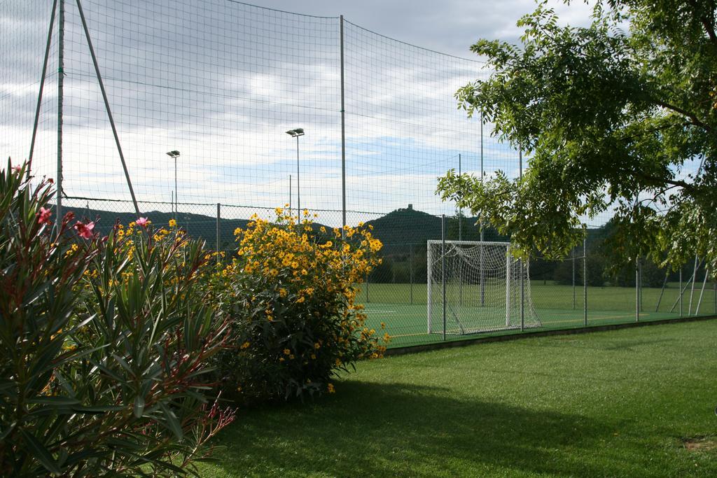 Campastrello Sport Hotel Residence Кастането Кардучи Екстериор снимка