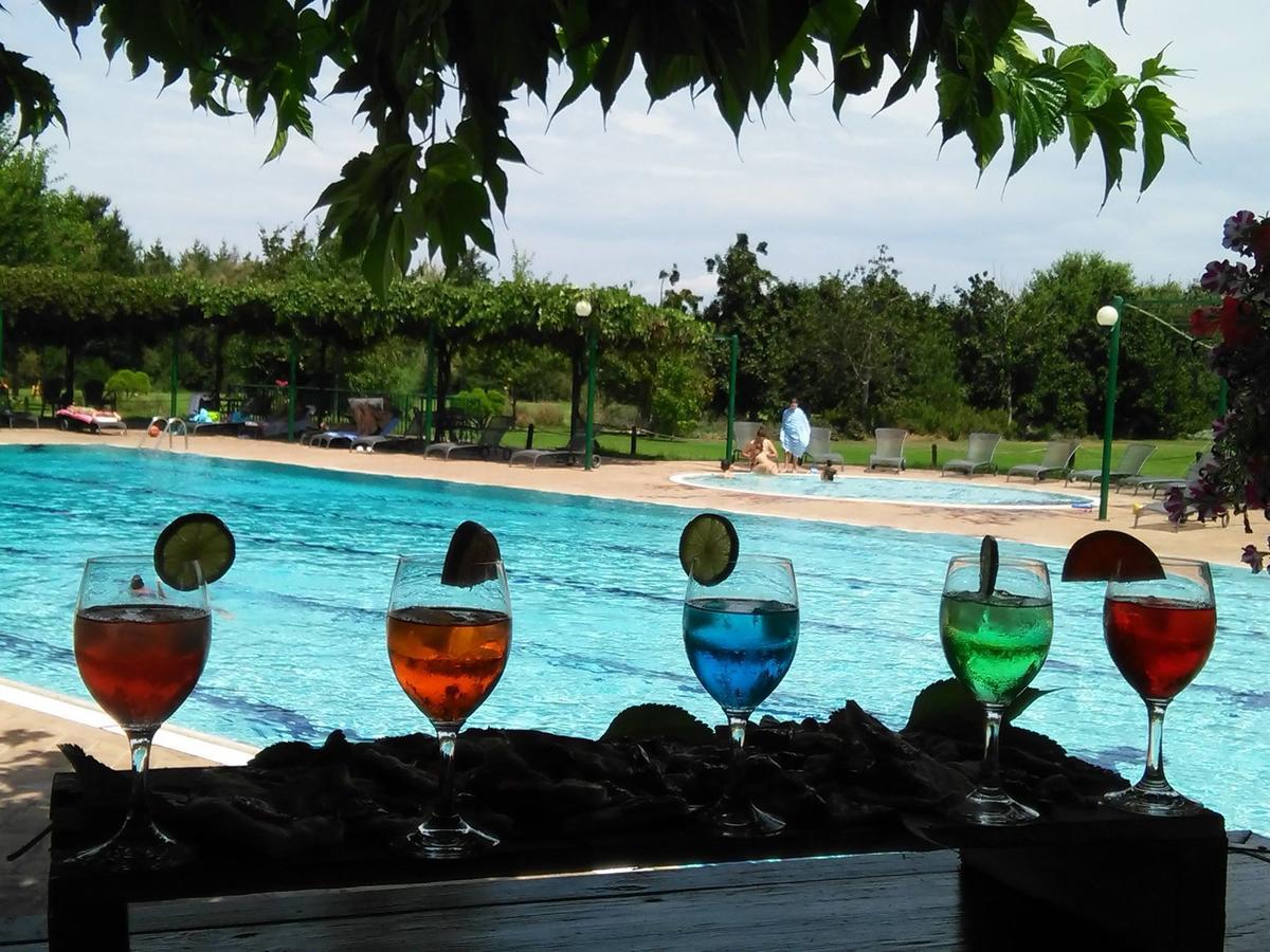 Campastrello Sport Hotel Residence Кастането Кардучи Екстериор снимка